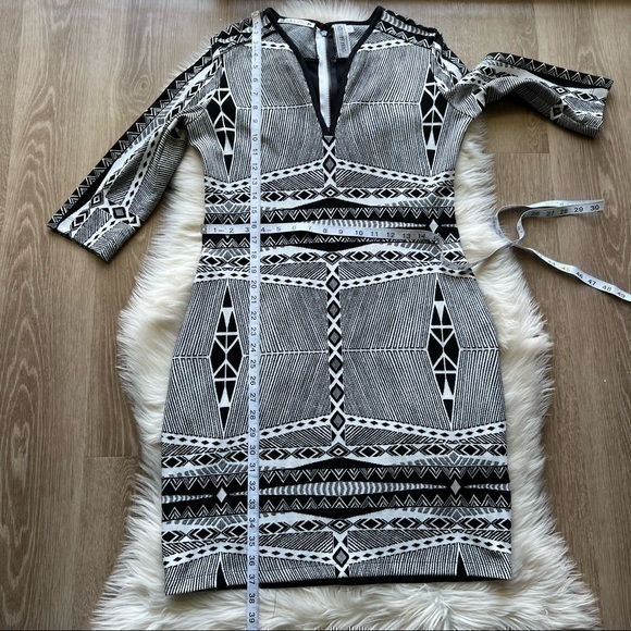 Yoana Baraschi Black & White Patterned Sheath Dress SzL - Picture 5 of 9